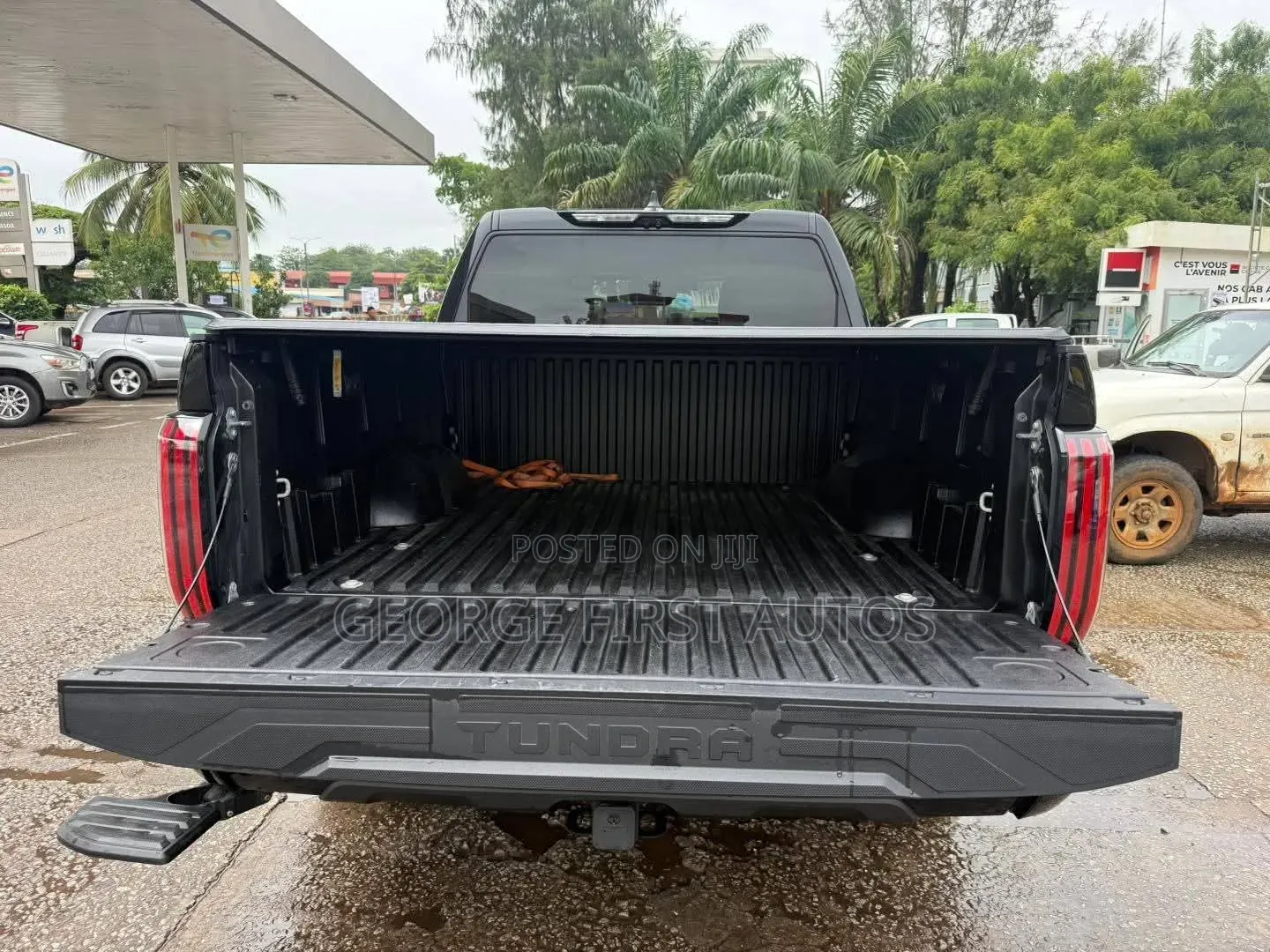 Toyota Tundra 2024 Gray