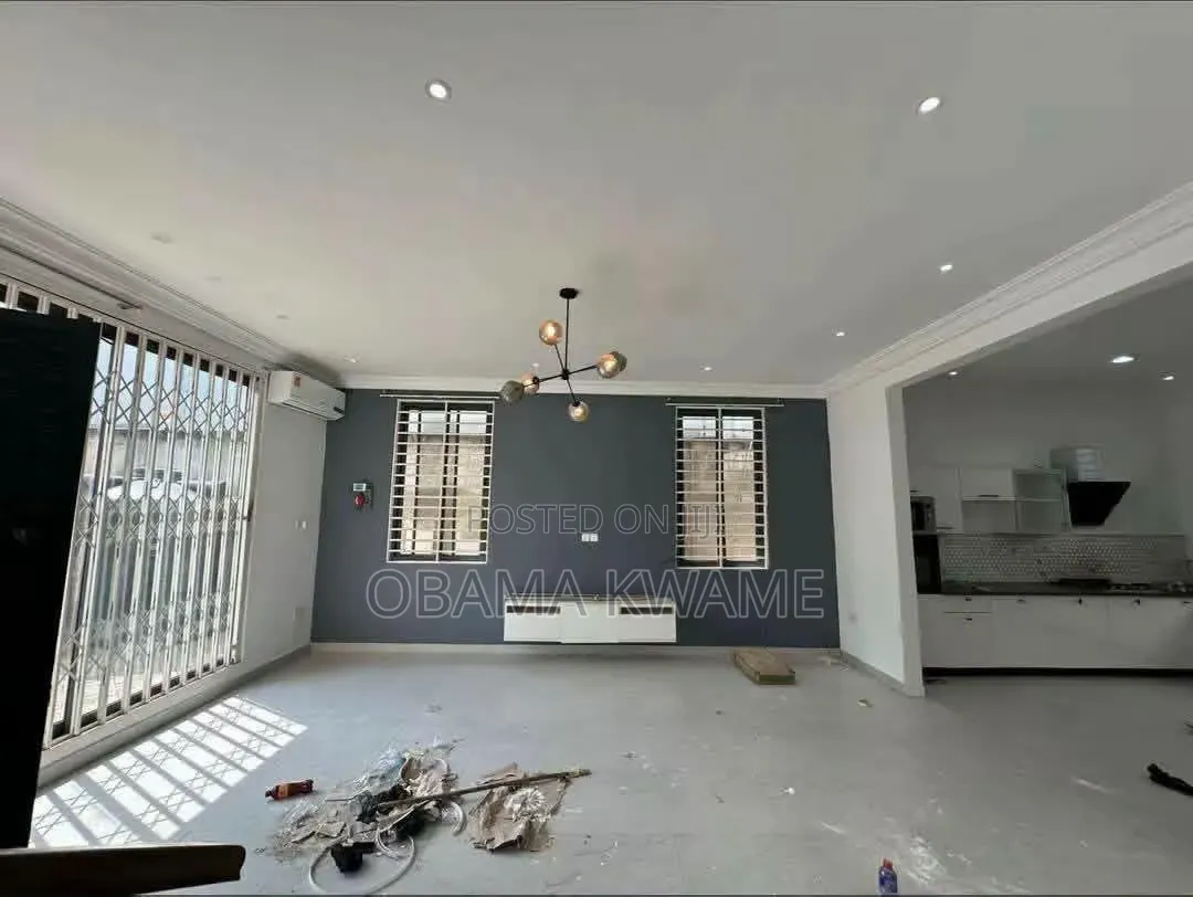 3bdrm Townhouse / Terrace in Laryea Homes, Papao for rent