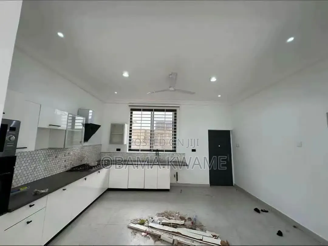 3bdrm Townhouse / Terrace in Laryea Homes, Papao for rent
