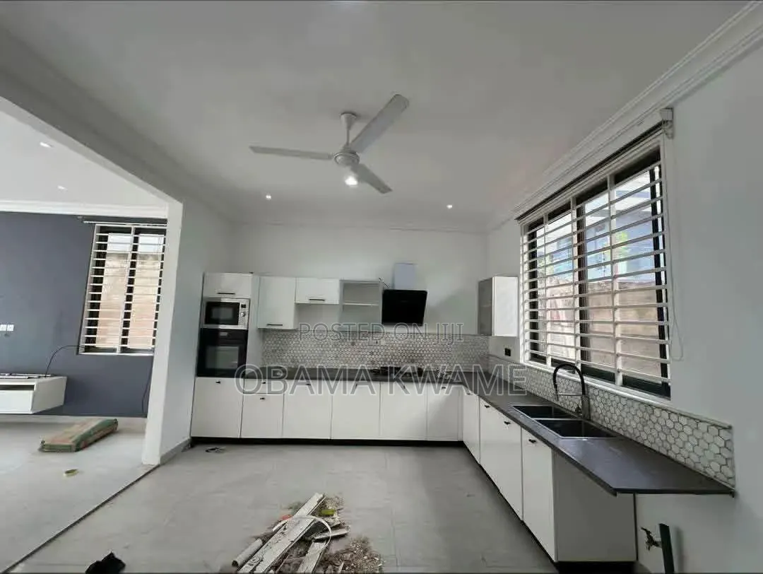 3bdrm Townhouse / Terrace in Laryea Homes, Papao for rent