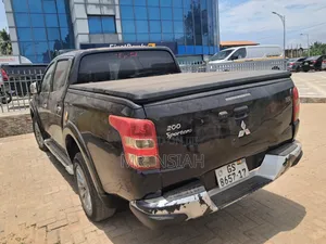 Mitsubishi L200 2016 Black