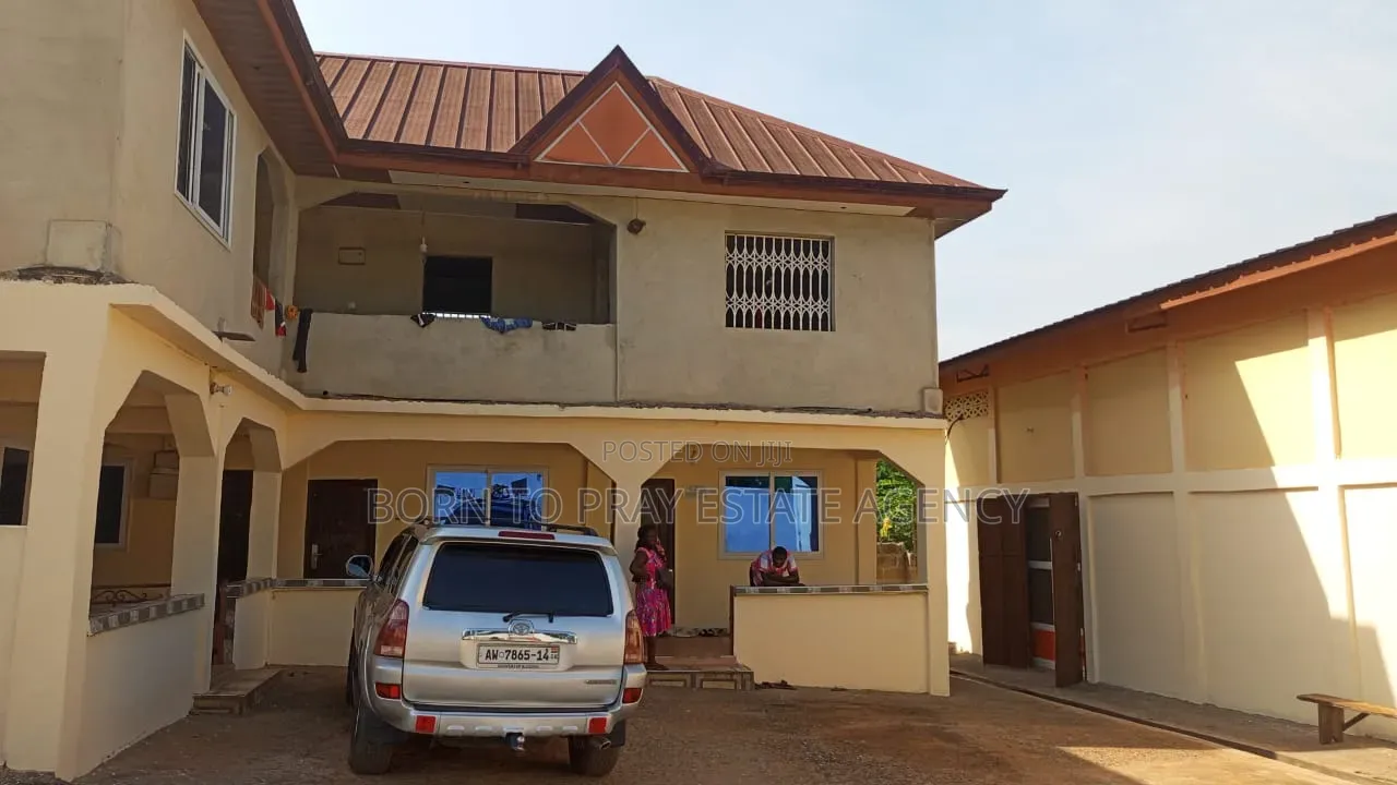 2bdrm Apartment in Born To Pray Estate, Ejisu-Juaben Municipal for rent