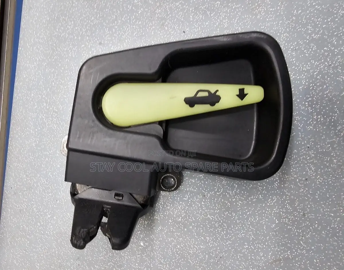 Toyota Corolla Boot Lock