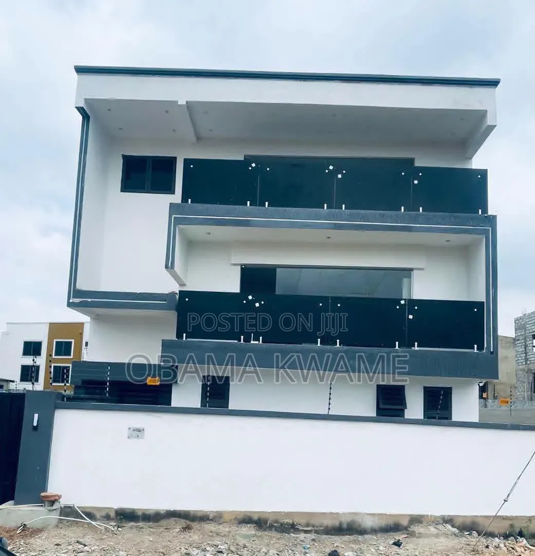 3bdrm House in Laryea Homes, School Junction for sale
