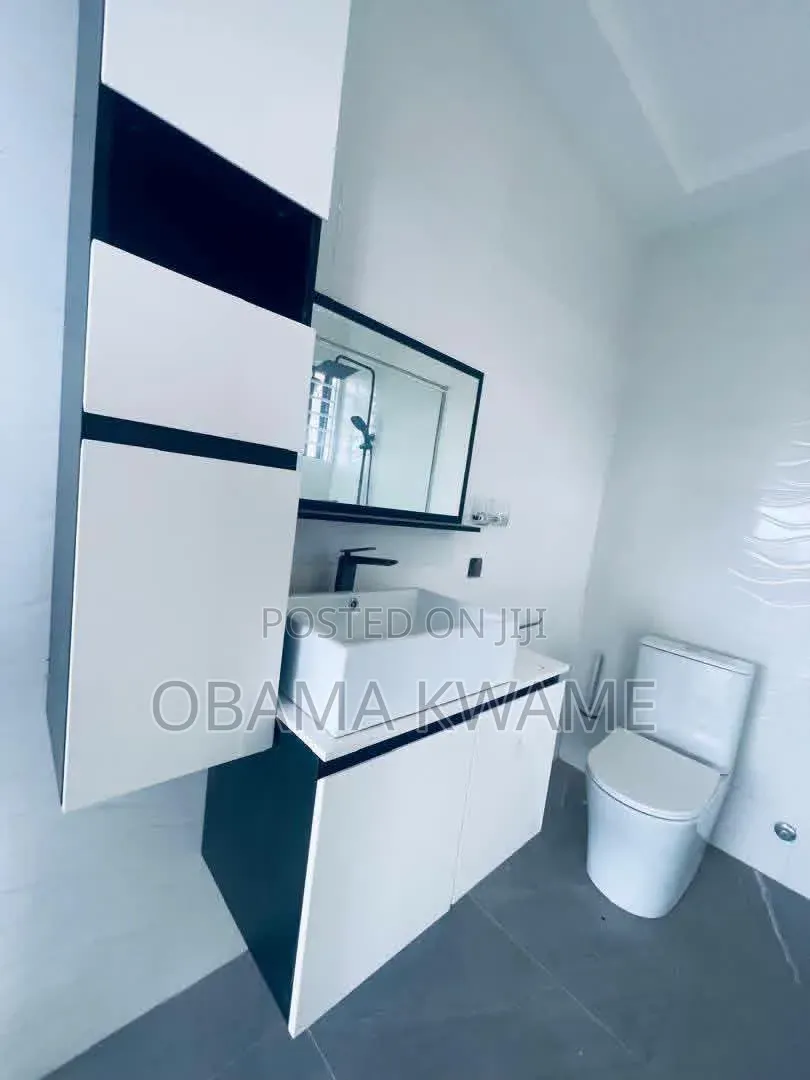 3bdrm House in Laryea Homes, School Junction for sale