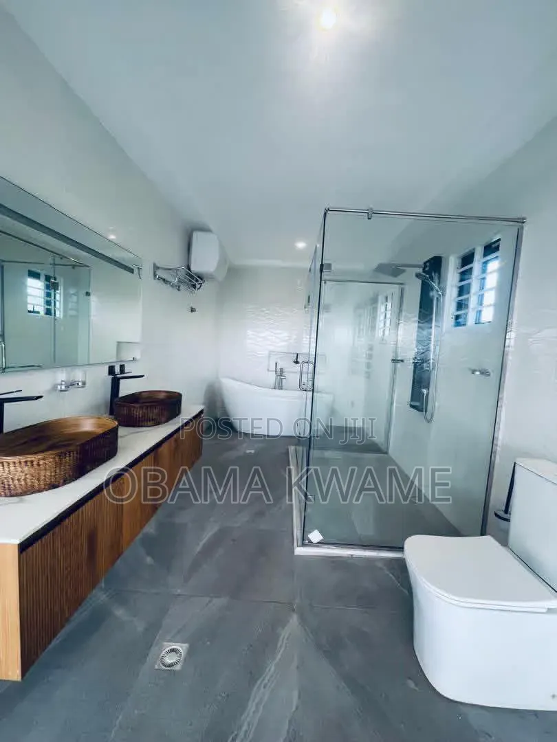 3bdrm House in Laryea Homes, School Junction for sale