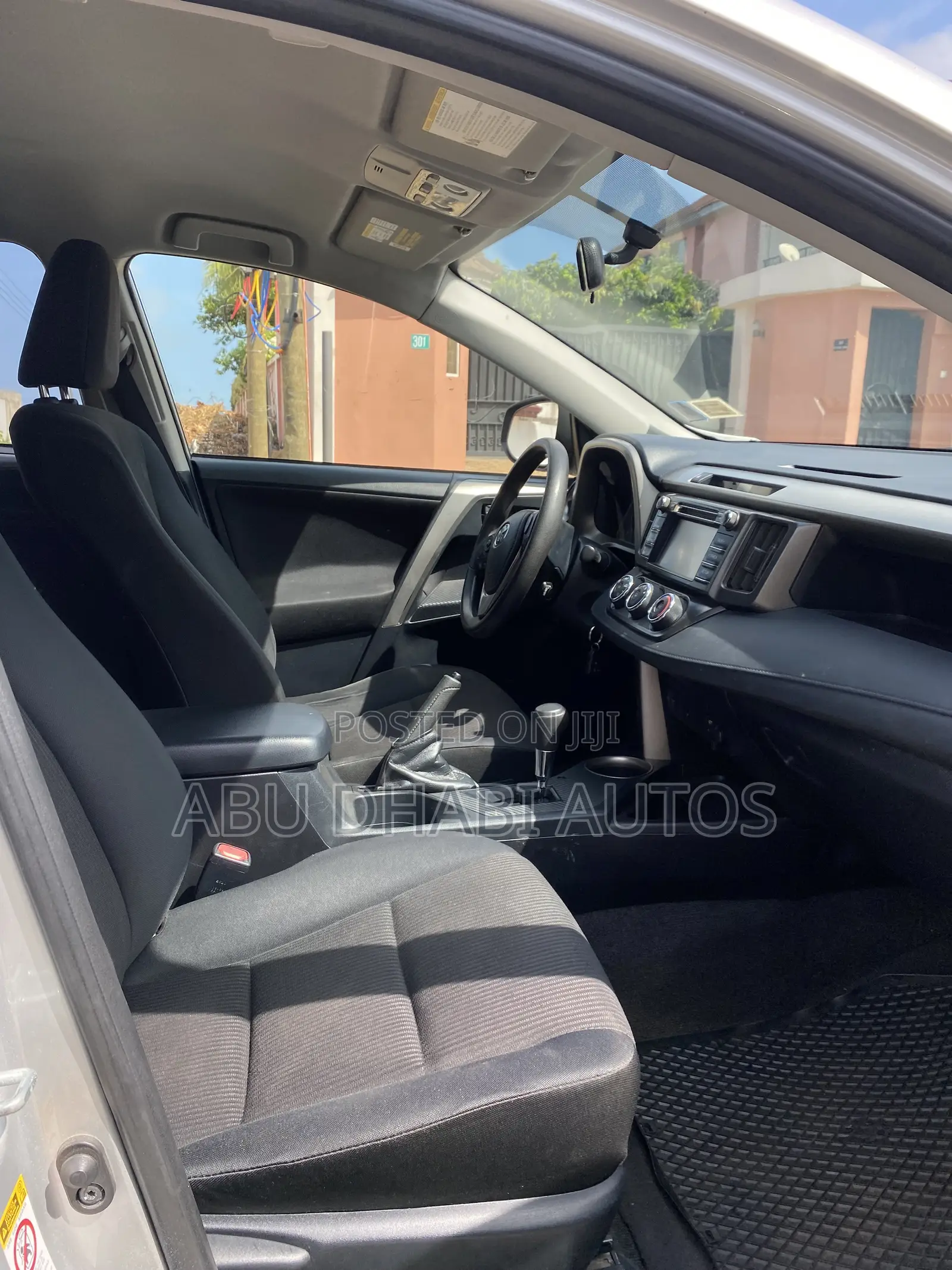 Toyota RAV4 LE 4dr SUV AWD (2.5L 4cyl 6A) 2015 Silver
