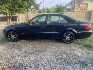 Mercedes-Benz E300 2006 Black