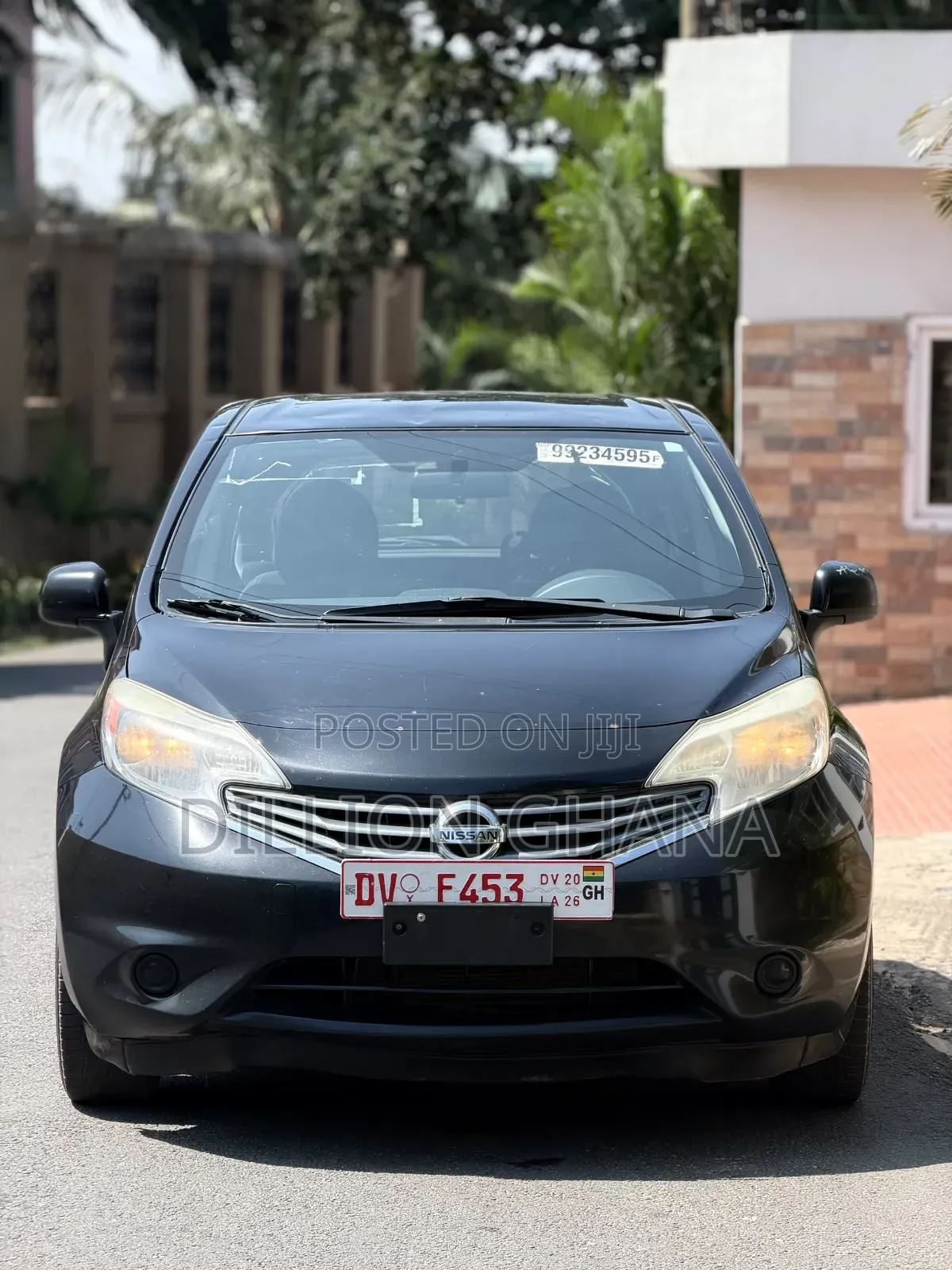 Nissan Versa 1.6 SV 4dr Sedan (1.6L 4cyl CVT) 2014 Black