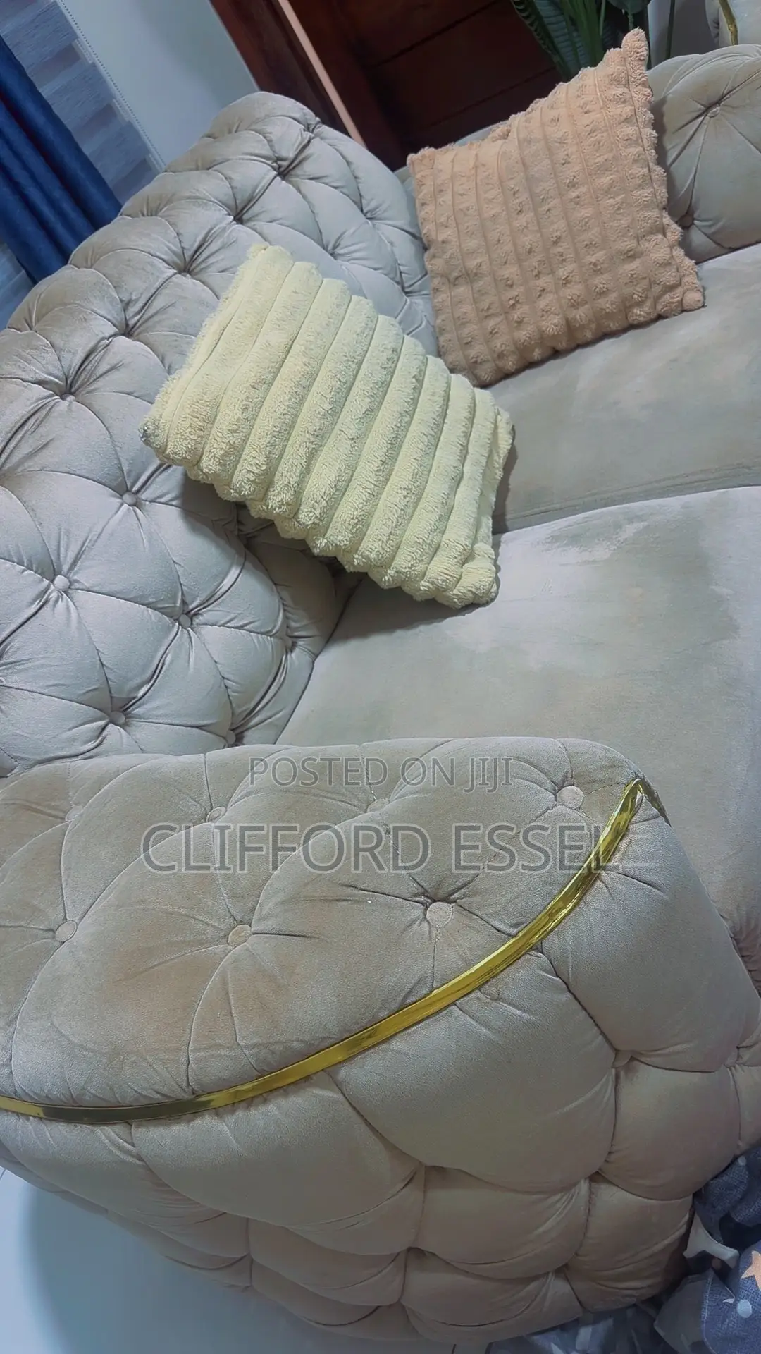 Used Set of Modern Sofa Chairs