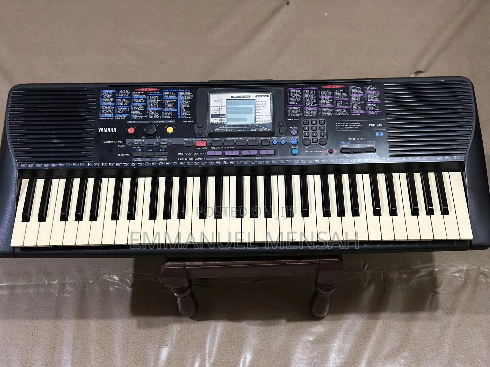 Yamaha Psr220