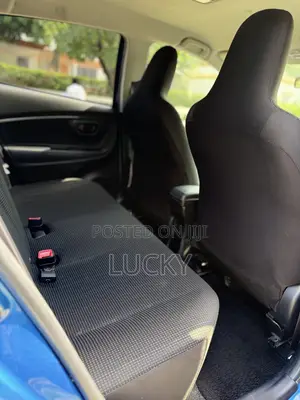 Toyota Vitz 1.3 FWD 5dr 2015 Blue