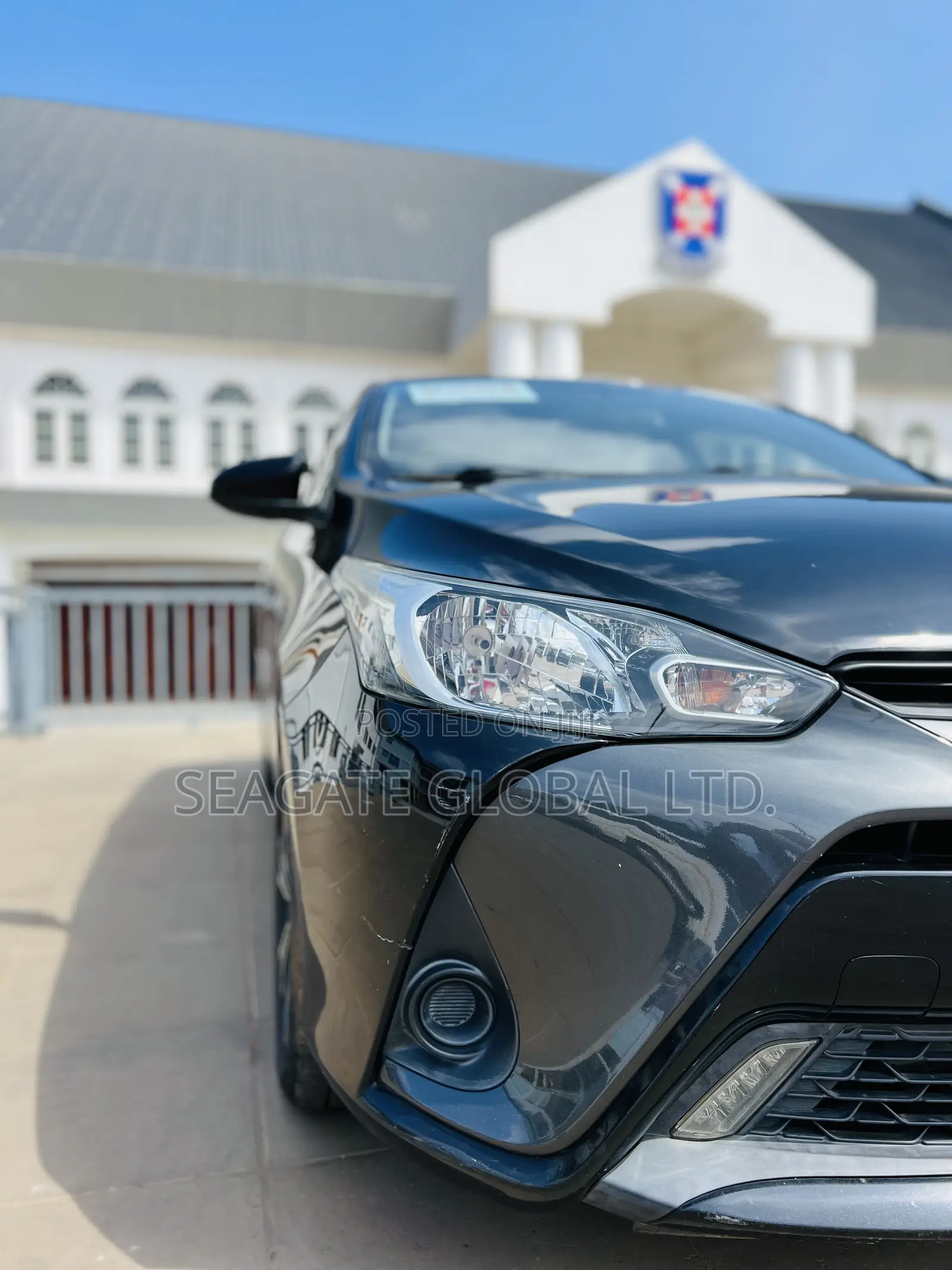 Toyota Yaris L Hatchback 5dr 2016 Black