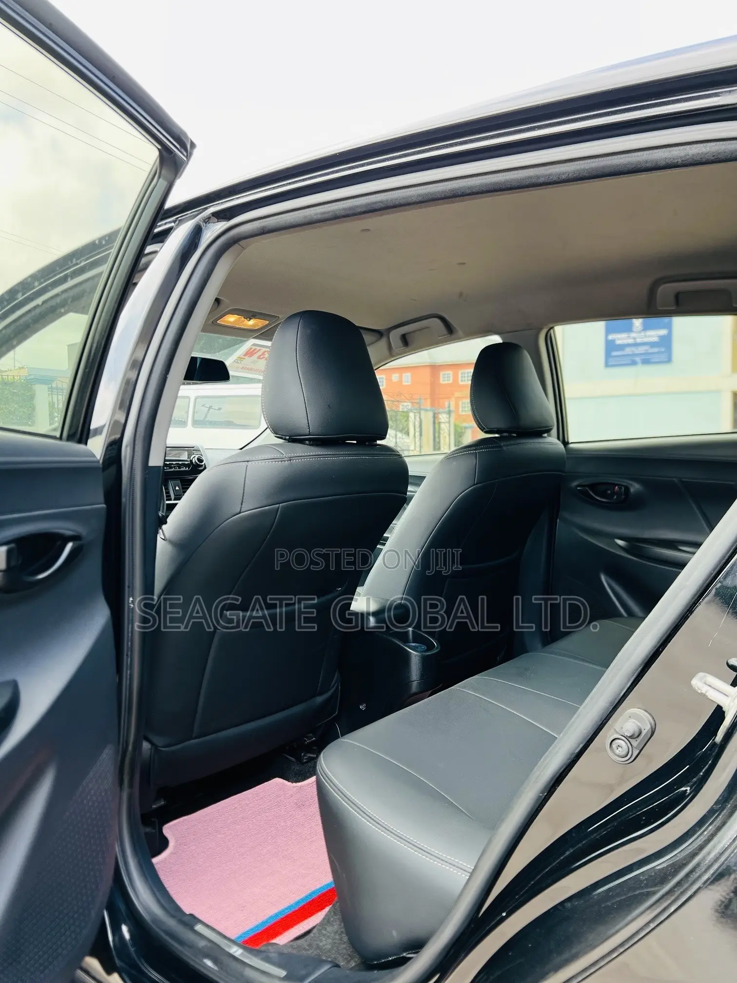 Toyota Yaris L Hatchback 5dr 2016 Black
