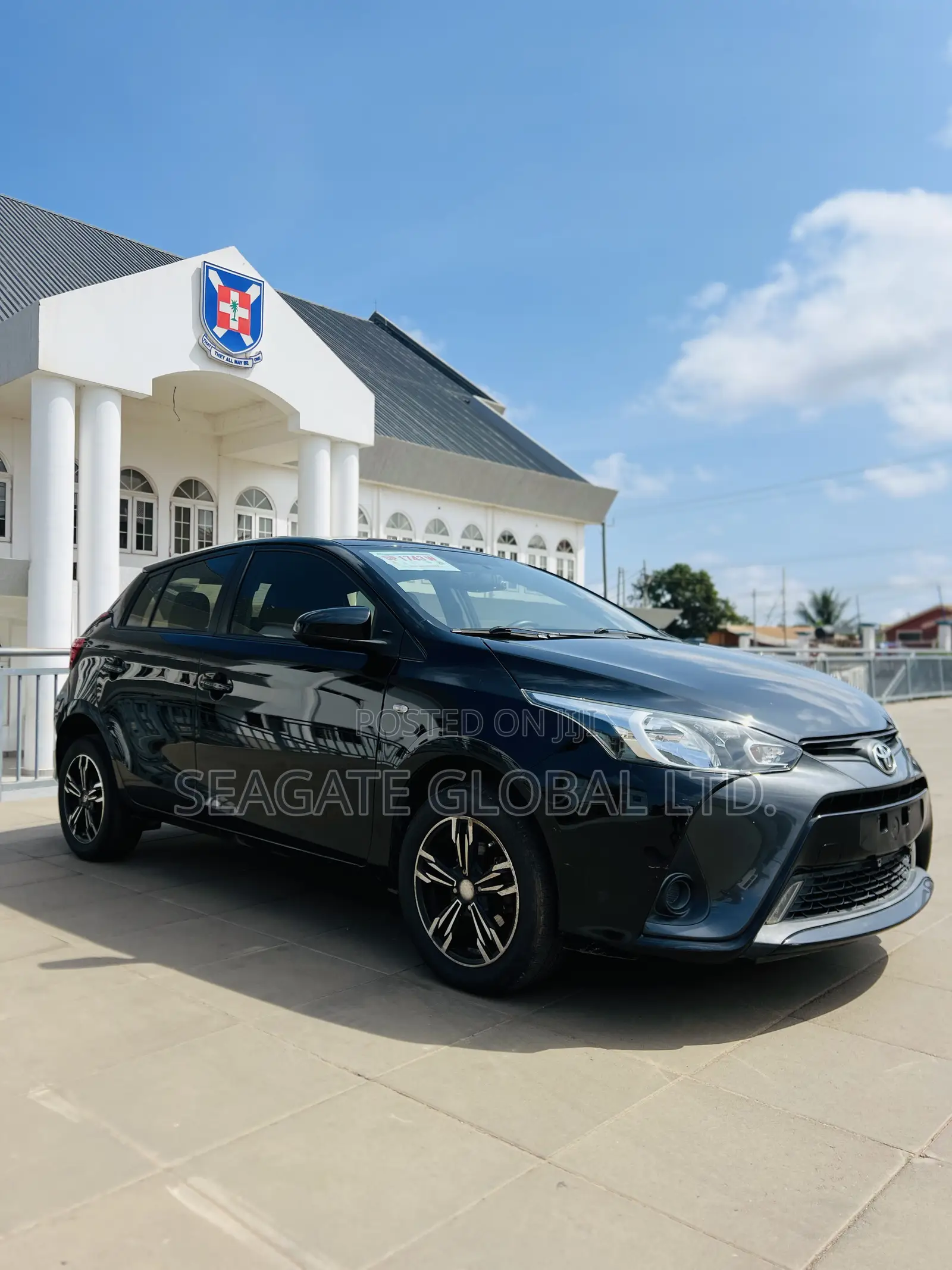 Toyota Yaris L Hatchback 5dr 2016 Black