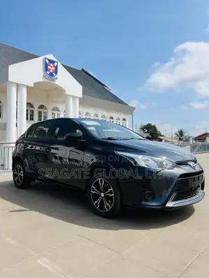 Toyota Yaris L Hatchback 5dr 2016 Black