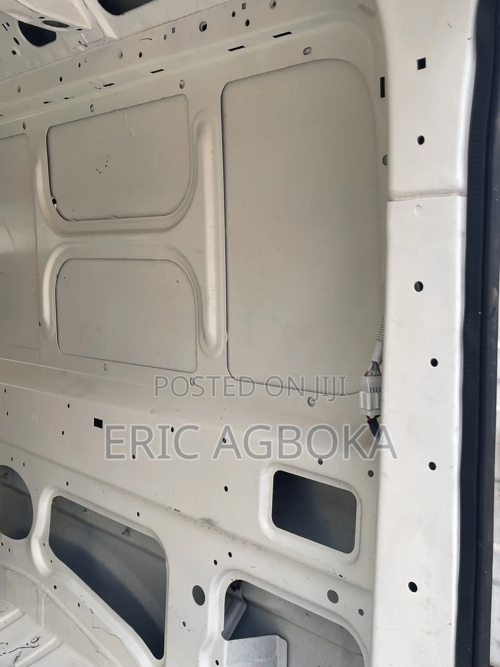 Nissan Caravan (Urvan) 2014 White