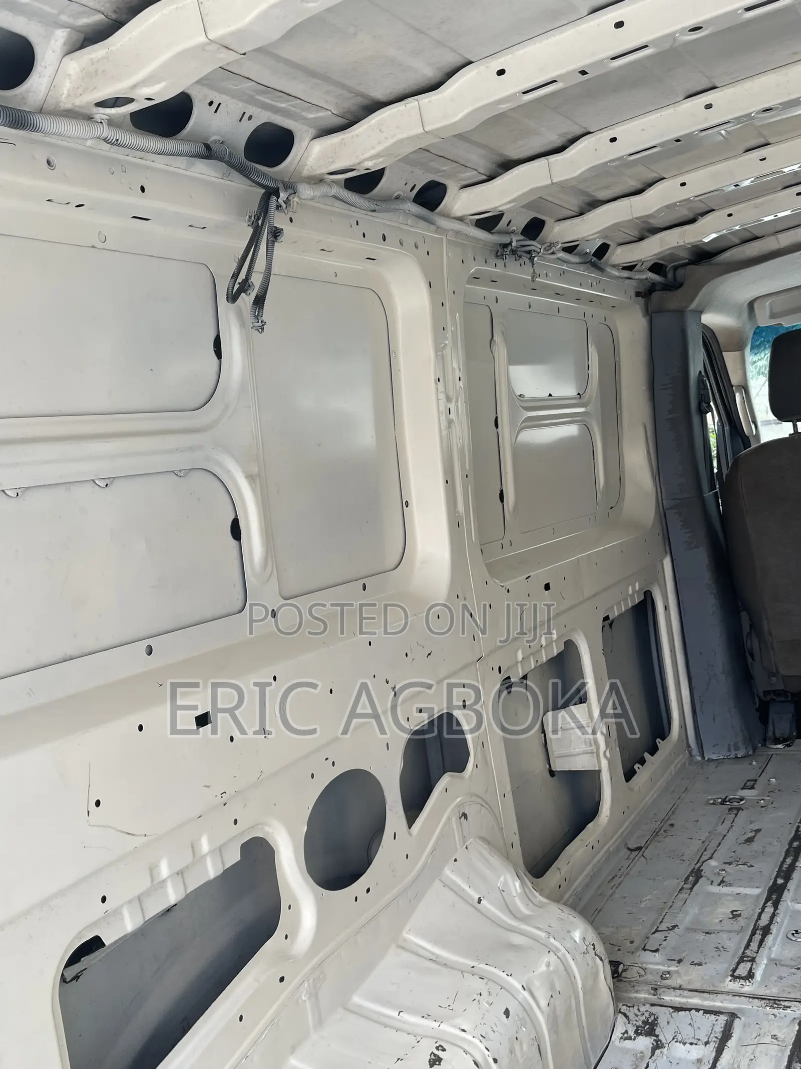 Nissan Caravan (Urvan) 2014 White