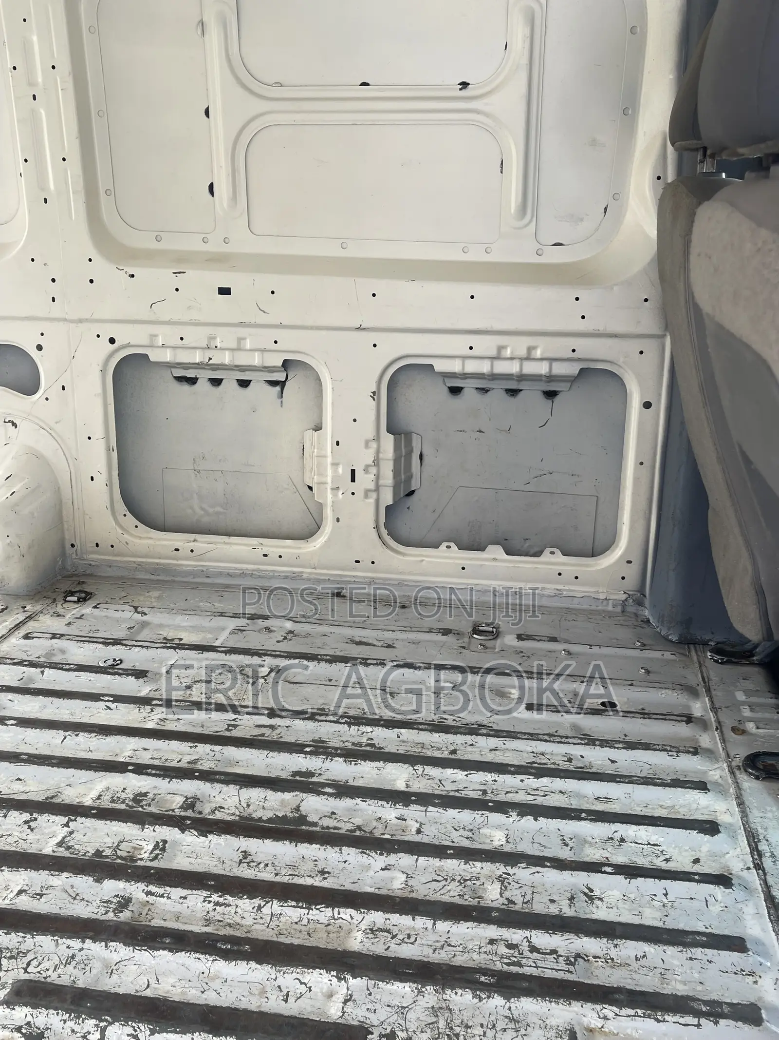 Nissan Caravan (Urvan) 2014 White