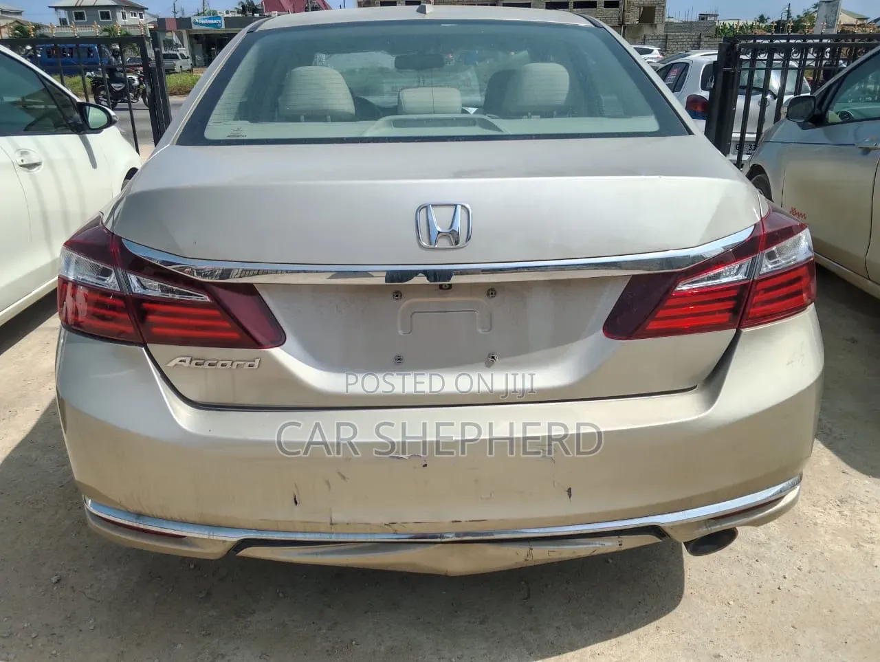 Honda Accord EX-L 4dr Sedan FWD (2.4L 4cyl 2A) 2016 Silver