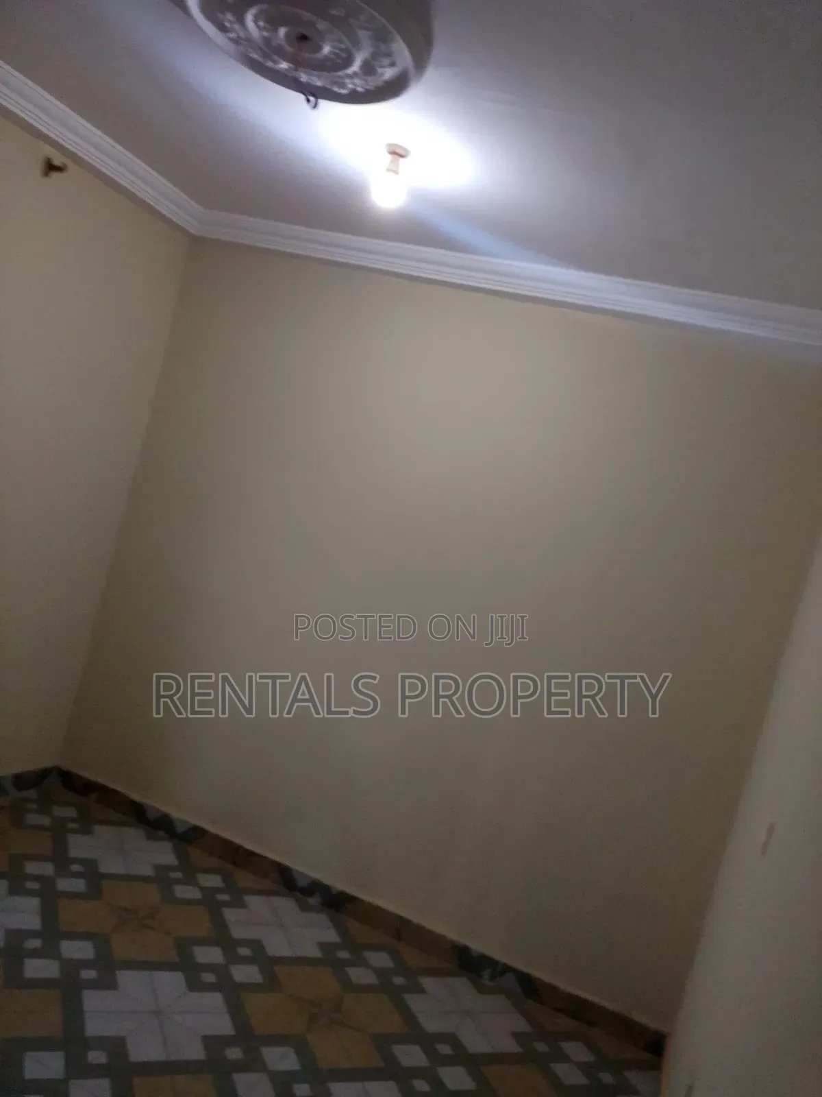 2bdrm Apartment in Ama From, Frafraha for rent