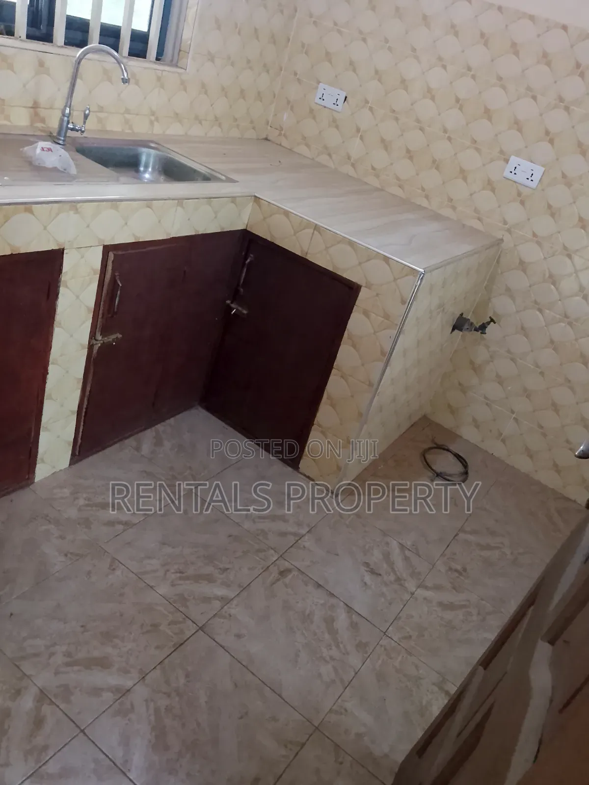 2bdrm Apartment in Ama From, Frafraha for rent