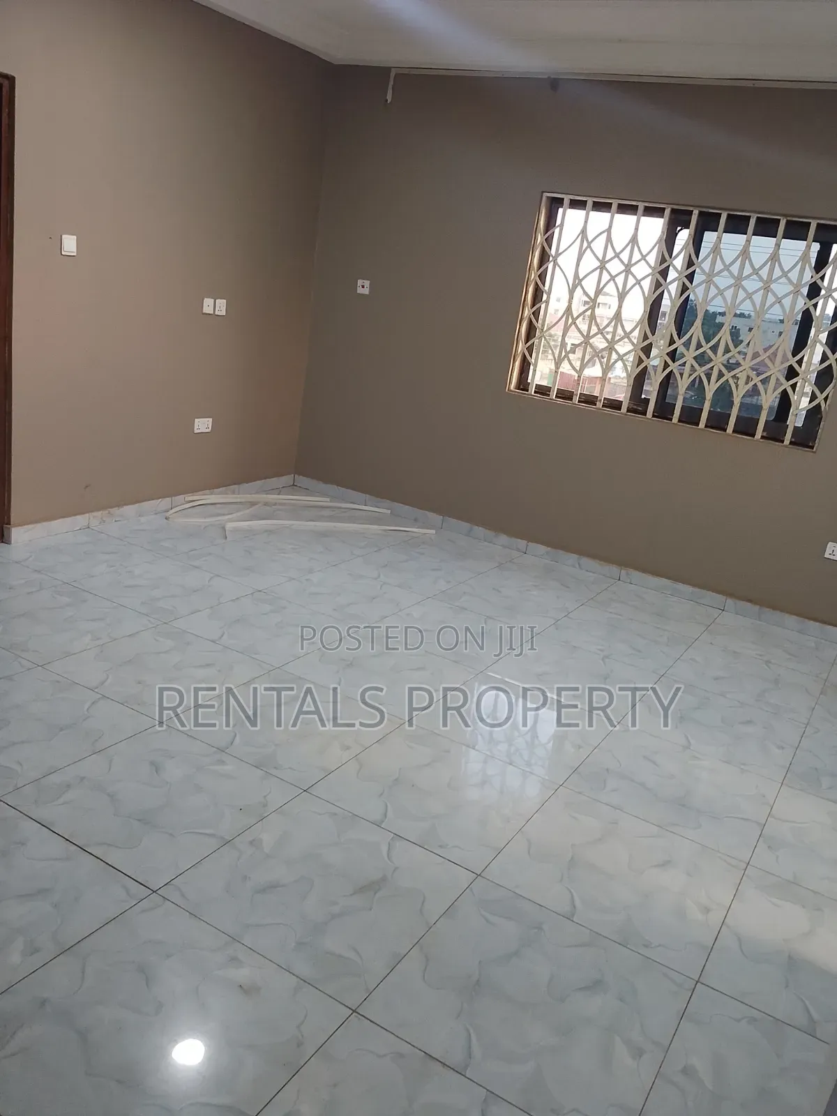 2bdrm Apartment in Ama From, Frafraha for rent