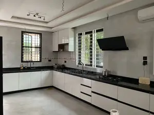 Kitchen Carbinet