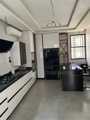 Kitchen Carbinet