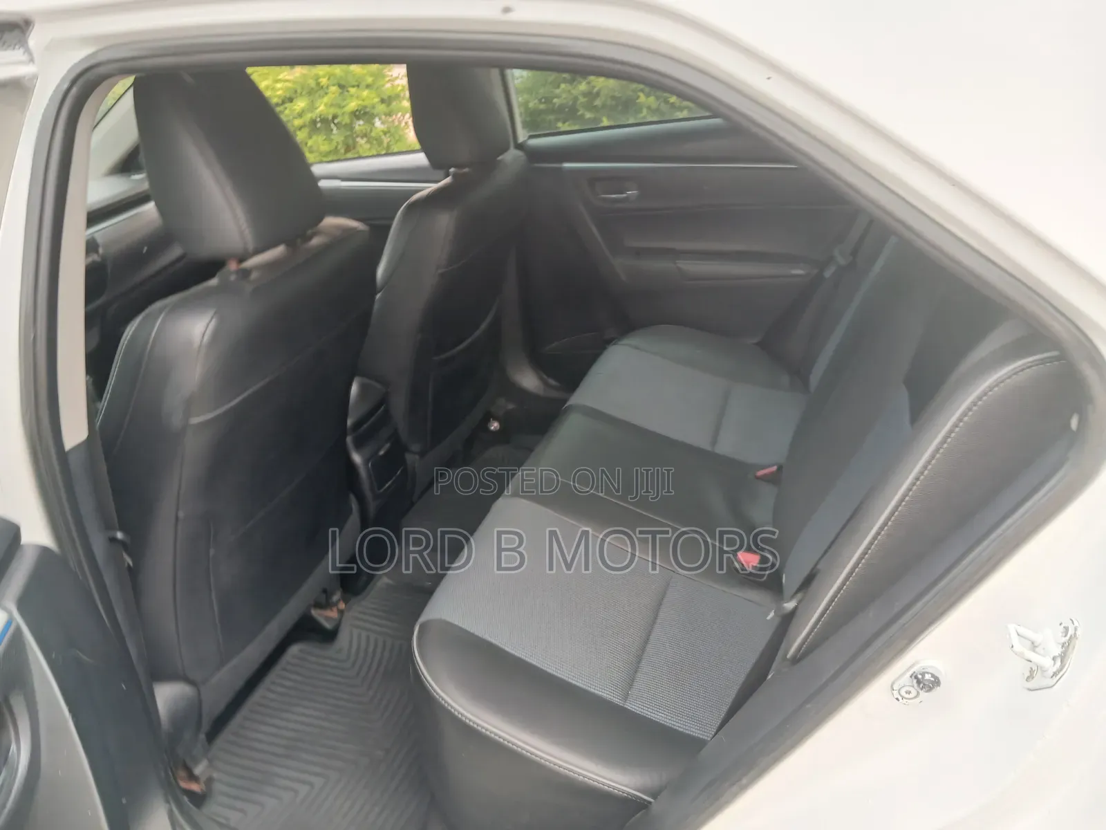 Toyota Corolla 2015 White
