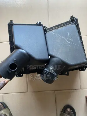 RAV4 2013,2014,2015,2016,2017,2018 Air Cleaner Box