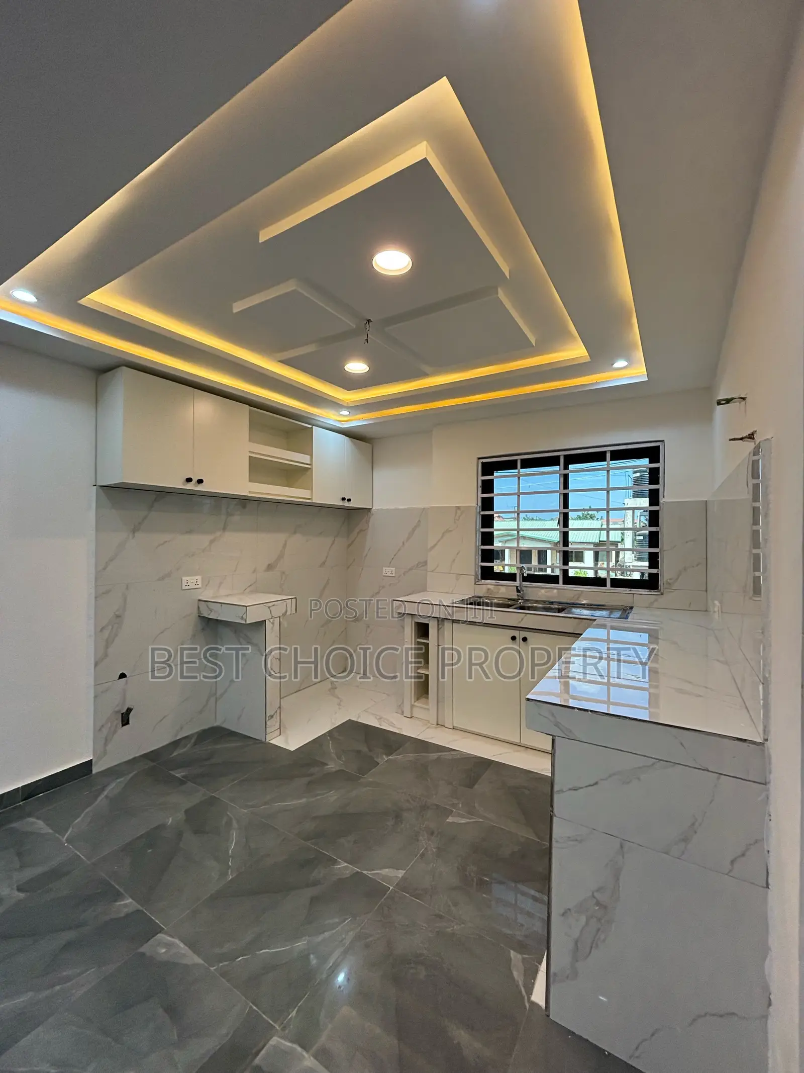 3bdrm Apartment in Ashiyie, Frafraha for rent