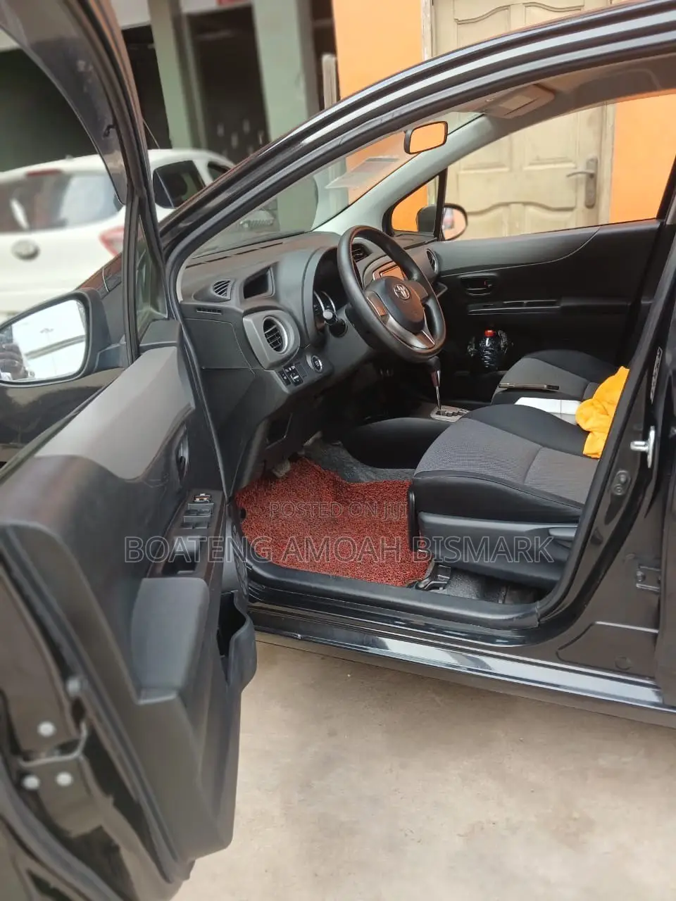Toyota Vitz 2014 Black