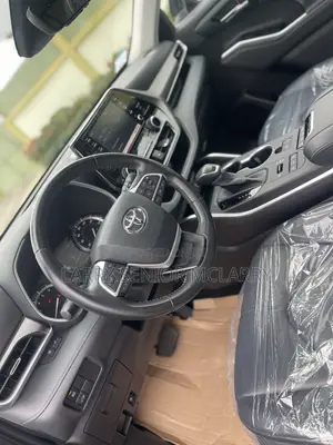 Toyota Highlander Platinum 2022 Black