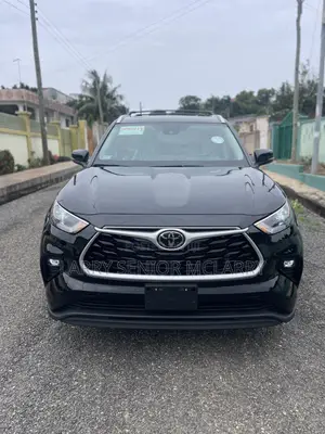 Toyota Highlander Platinum 2022 Black