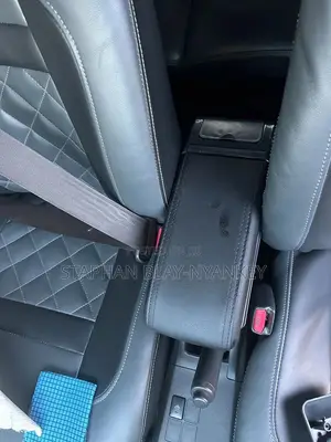 Toyota Vitz 1.3 AWD 5dr 2010 Gray