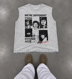 Graphic Armless T