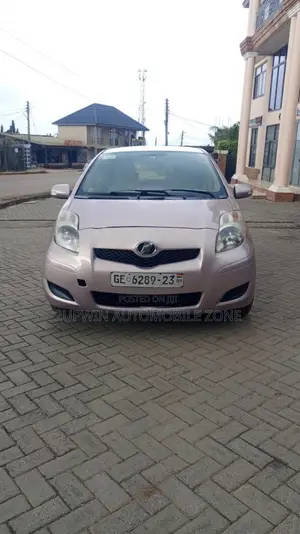 Toyota Vitz 2010