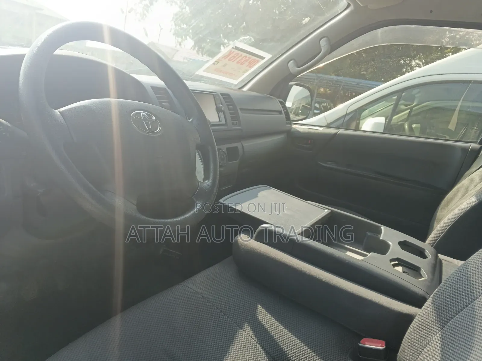 Toyota HiAce 2016 Black
