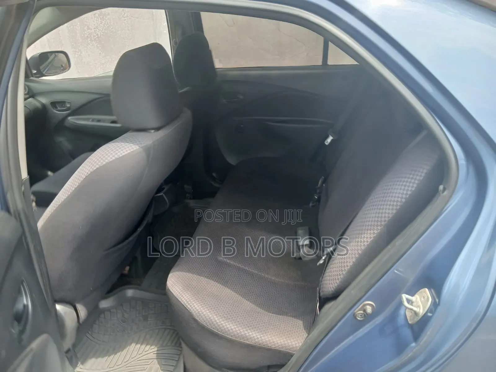 Toyota Yaris 2010 Blue
