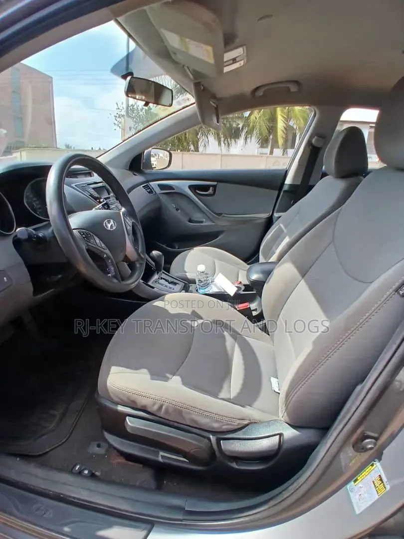 Hyundai Elantra 2014 Brown