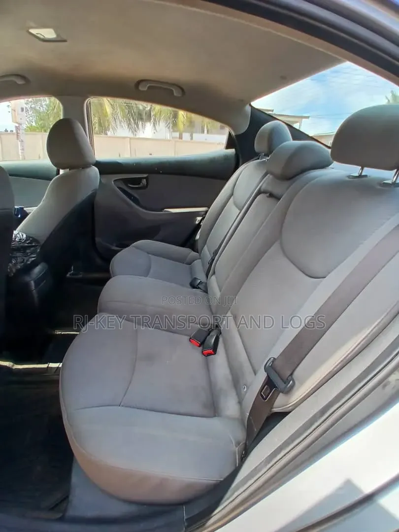 Hyundai Elantra 2014 Brown