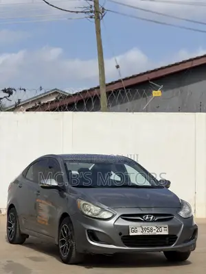 Hyundai Accent 2012 Silver