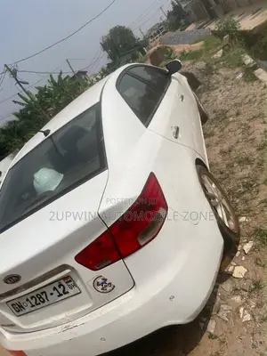 Kia Cerato 2011 White