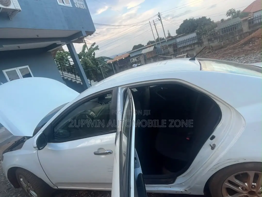 Kia Cerato 2011 White