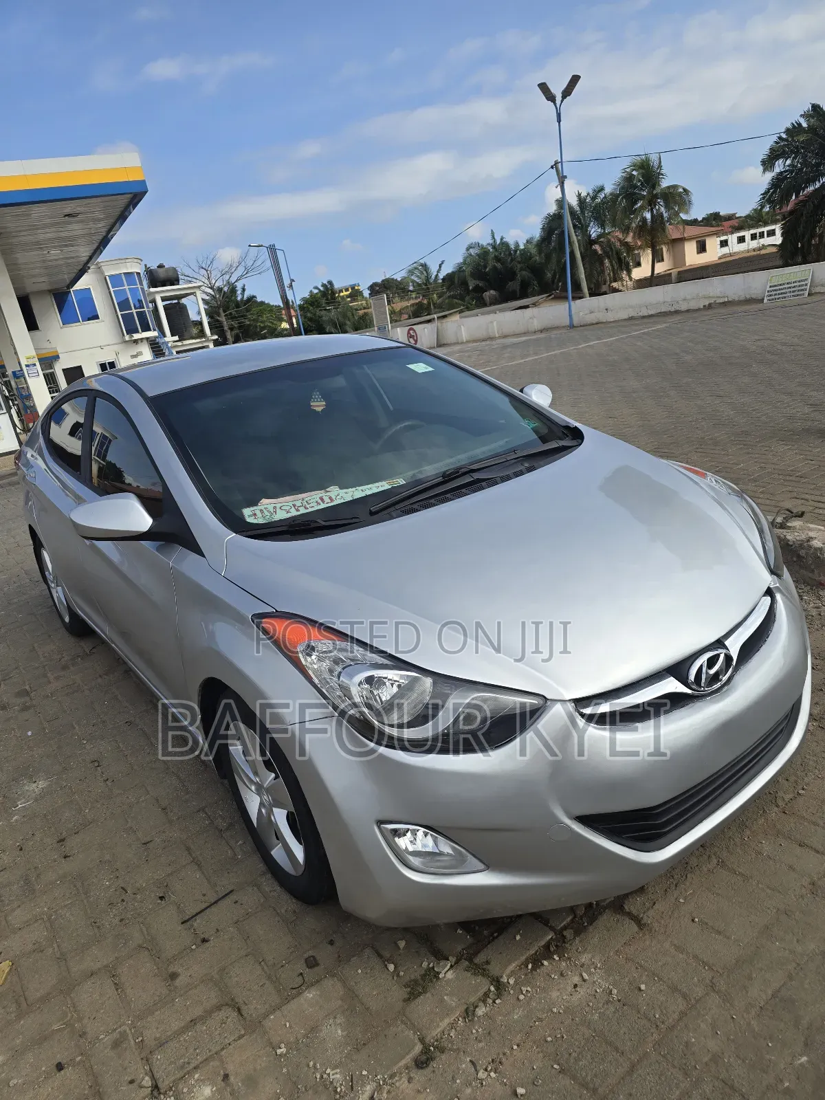 Hyundai Elantra Limited Sedan FWD (1.8L 4cyl 6A) 2013 Silver