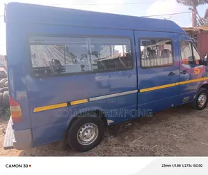 Mercedes-Benz Sprinter 2005 Blue