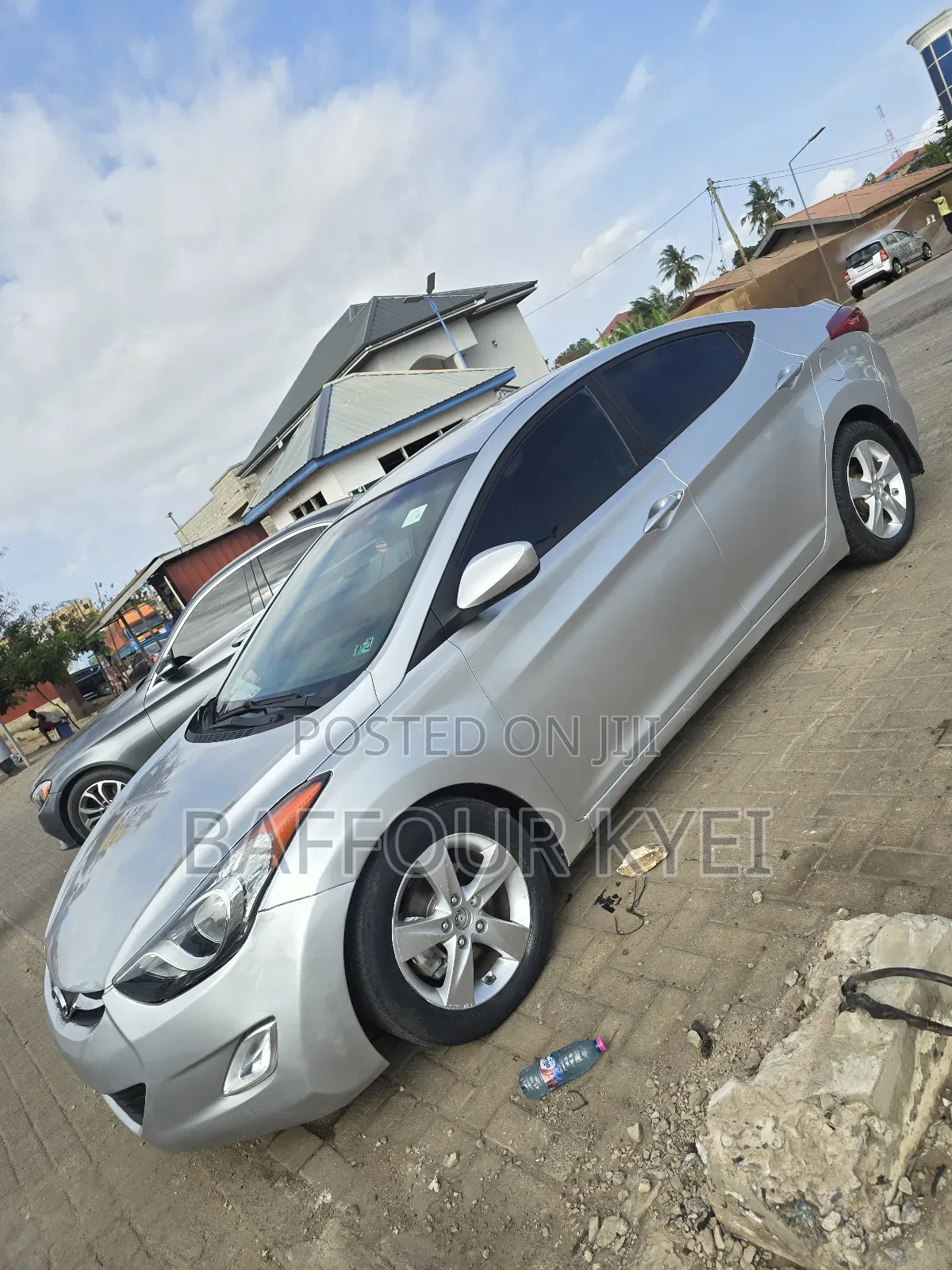 Hyundai Elantra Limited Sedan FWD (1.8L 4cyl 6A) 2013 Silver