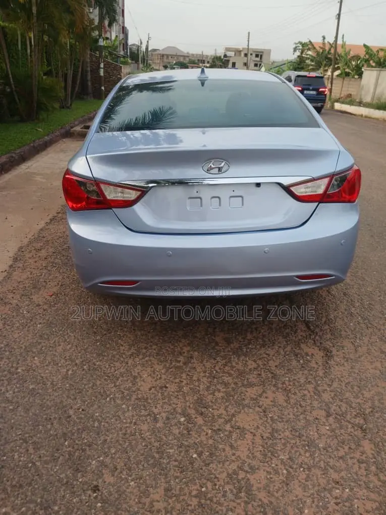 Hyundai Sonata 2012 Blue