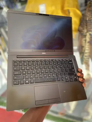 Laptop Dell Latitude 7400 8GB Intel Core i7 SSD 256GB